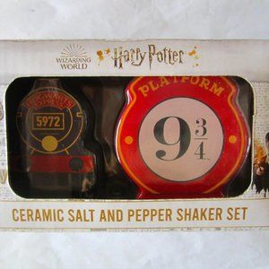 Harry Potter Ceramic Salt & Pepper Shaker Set